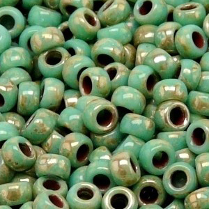 SBP6-423 - Matubo Czech size 6 seed beads - turquoise green picasso