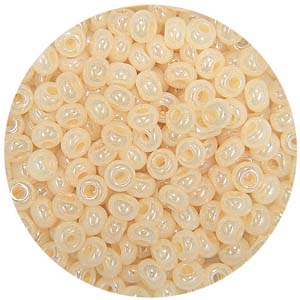 SB8-66 - Preciosa Czech seed beads - ceylon cream pearl