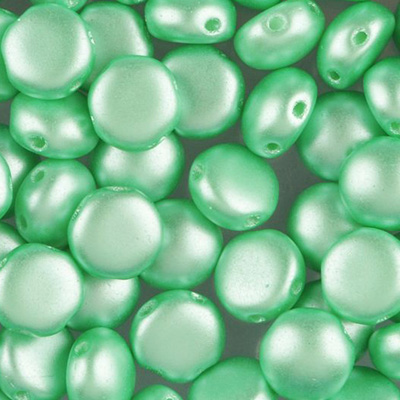 GBCDY08-341 Czech Candy Beads - pastel light green/chrysolite